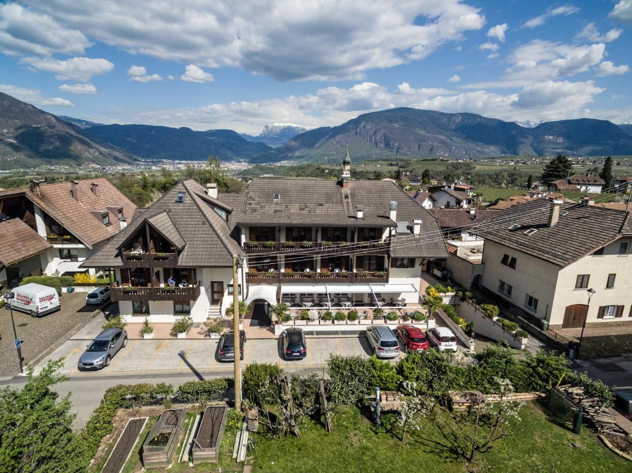 Hotel St. Justina Hof Appiano Sulla Strada Del Vino Zewnętrze zdjęcie