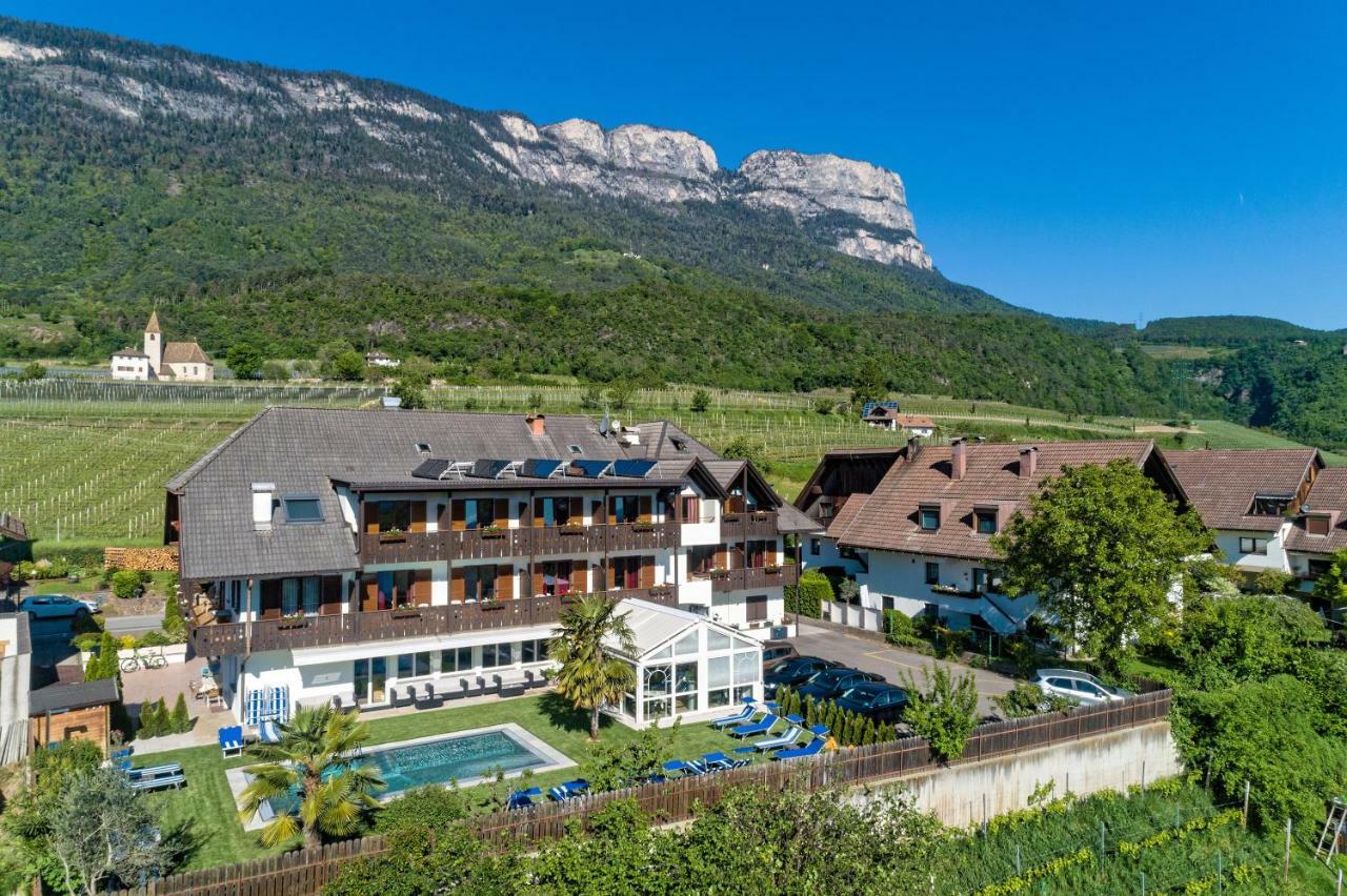 Hotel St. Justina Hof Appiano Sulla Strada Del Vino Zewnętrze zdjęcie